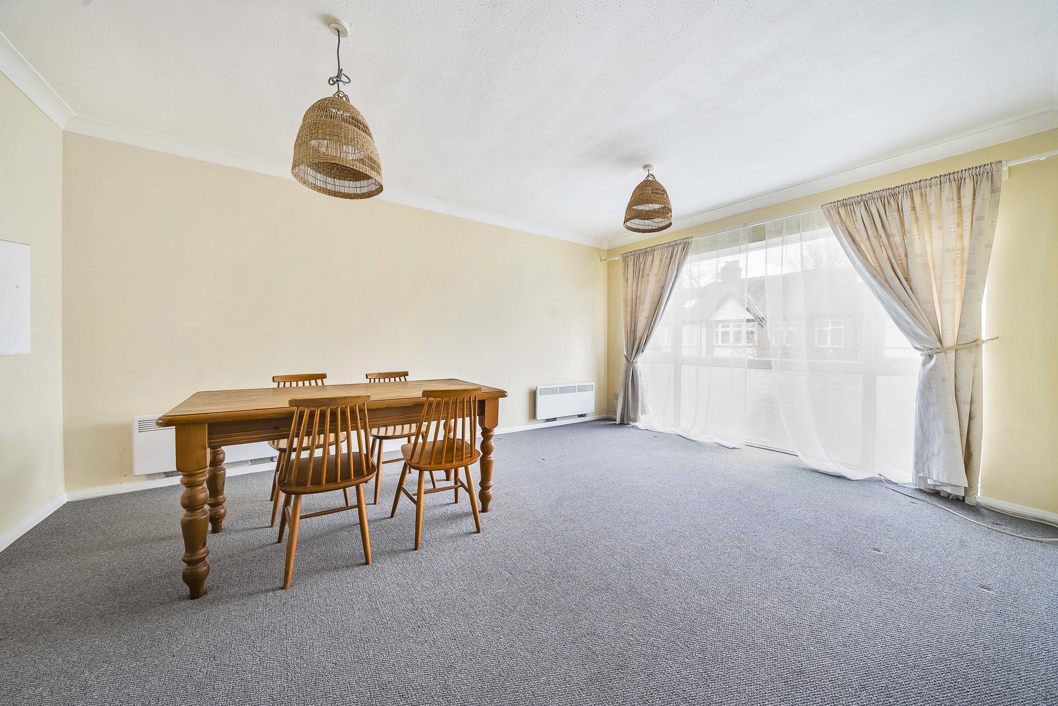 Flat Cavendish Road in Greater London