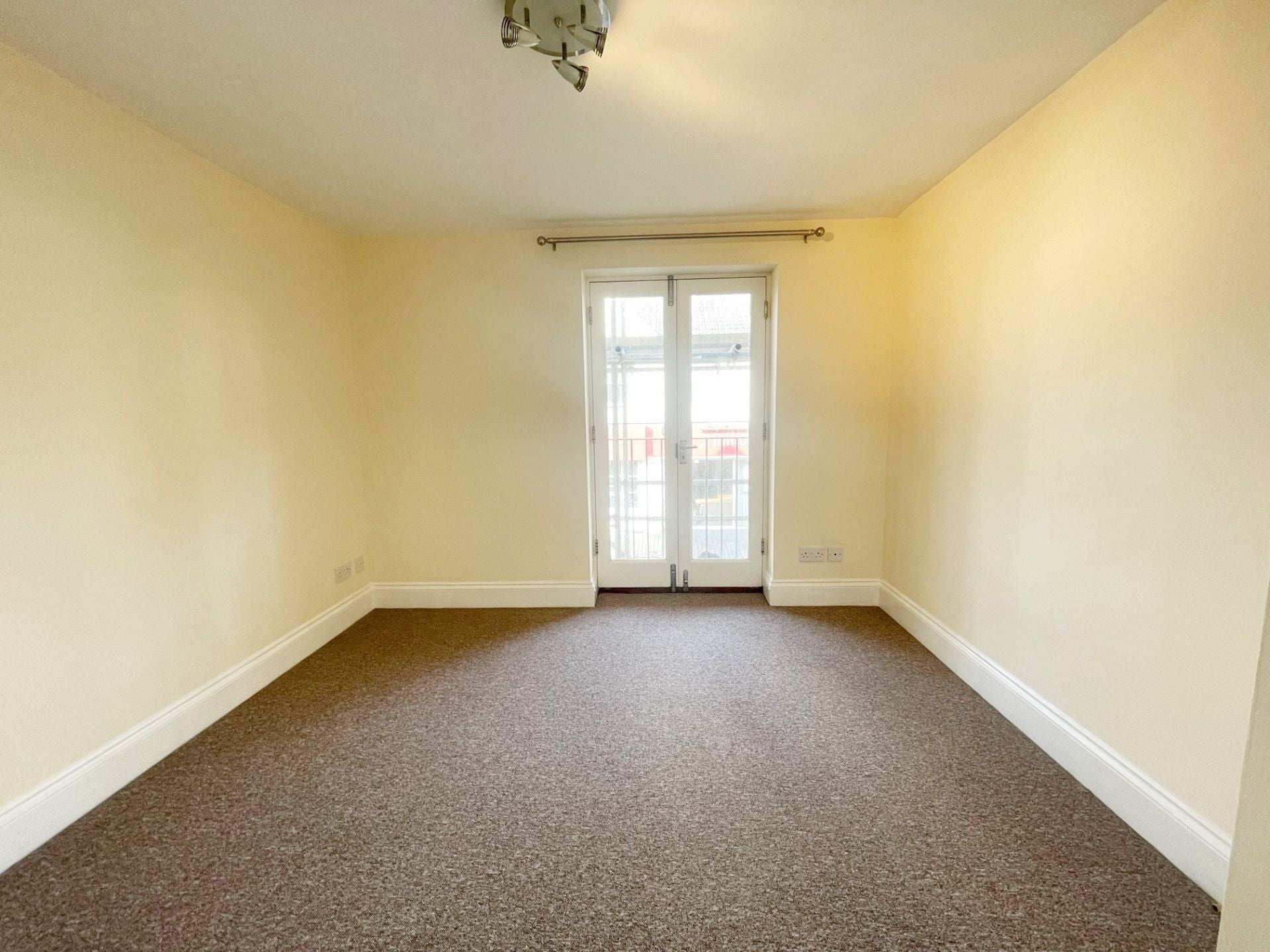 Flat First Avenue in Hove