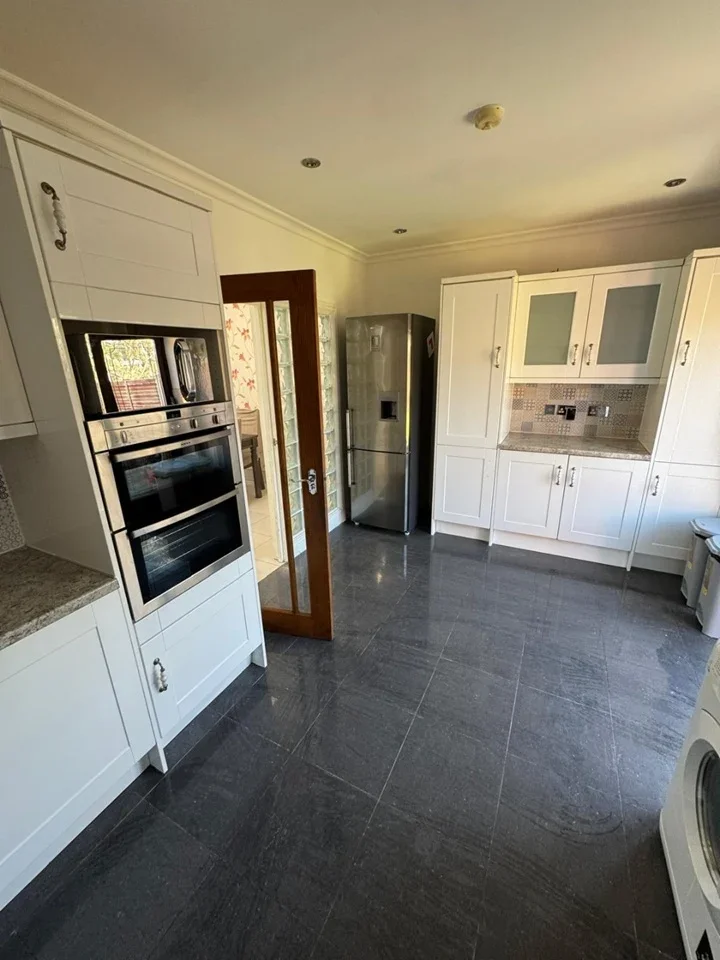 Room Perth Road in Greater London