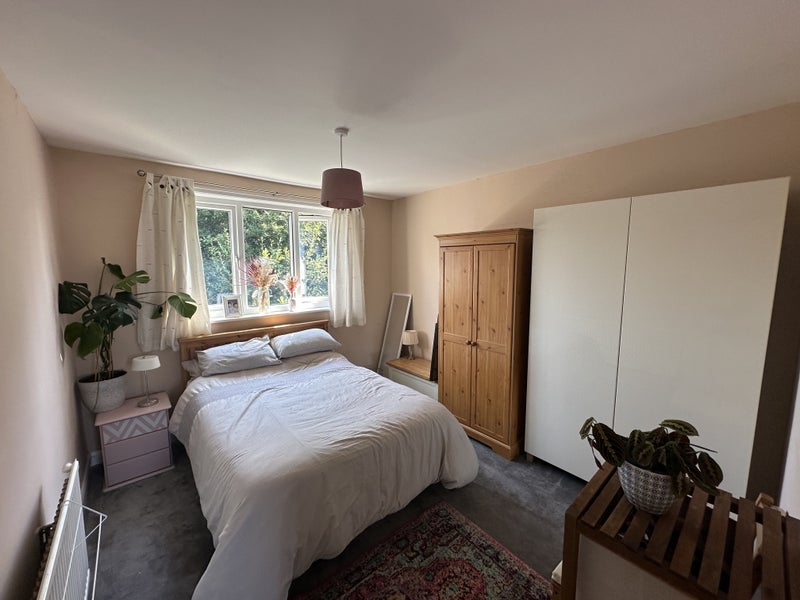 Room Budsworth Avenue in Manchester