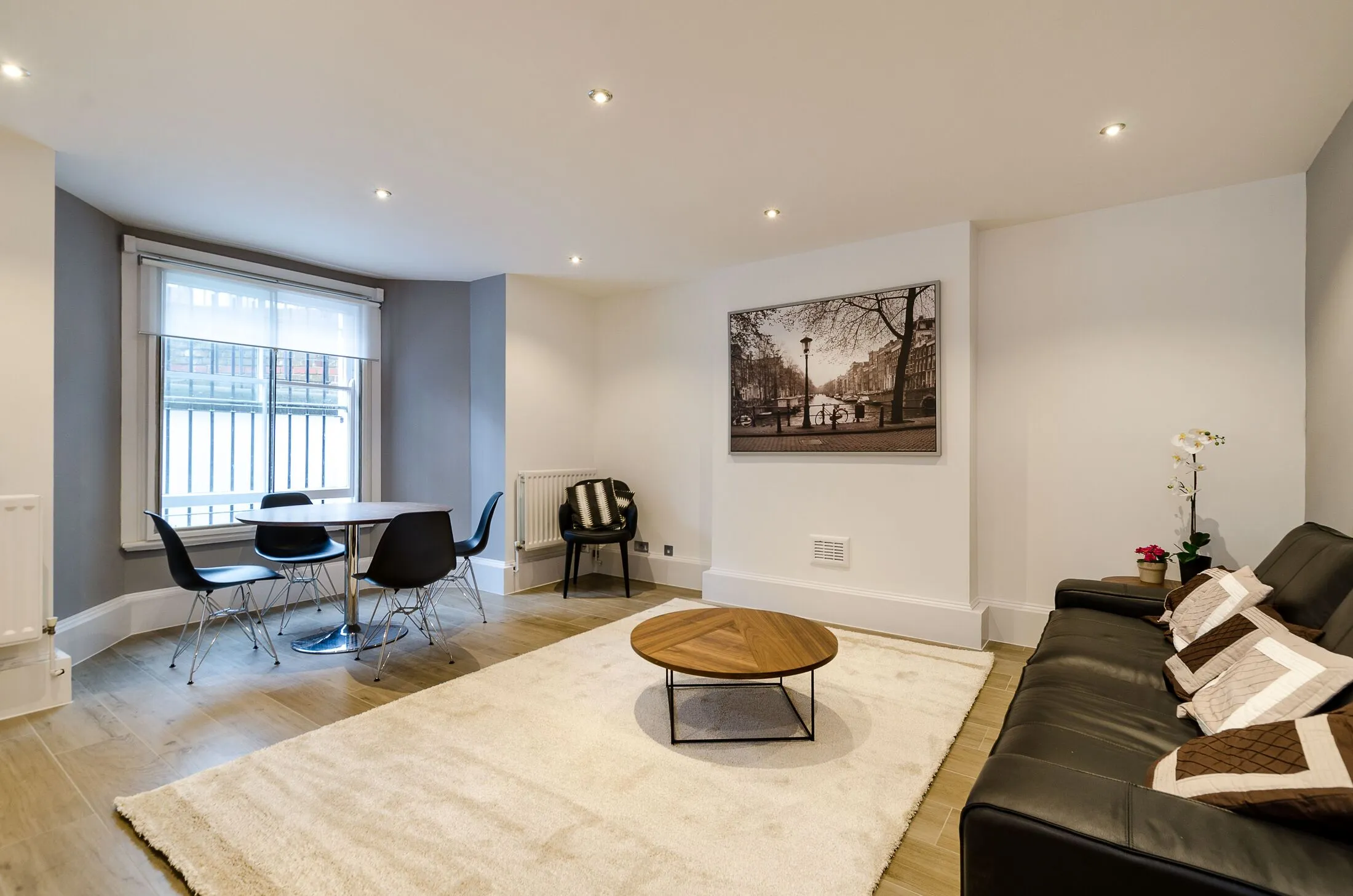 Flat Thorndike Close in Greater London