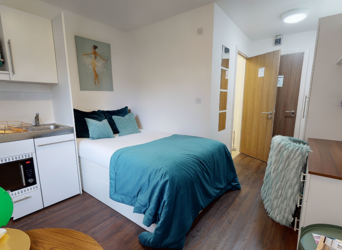 Flat Park Street West in Luton