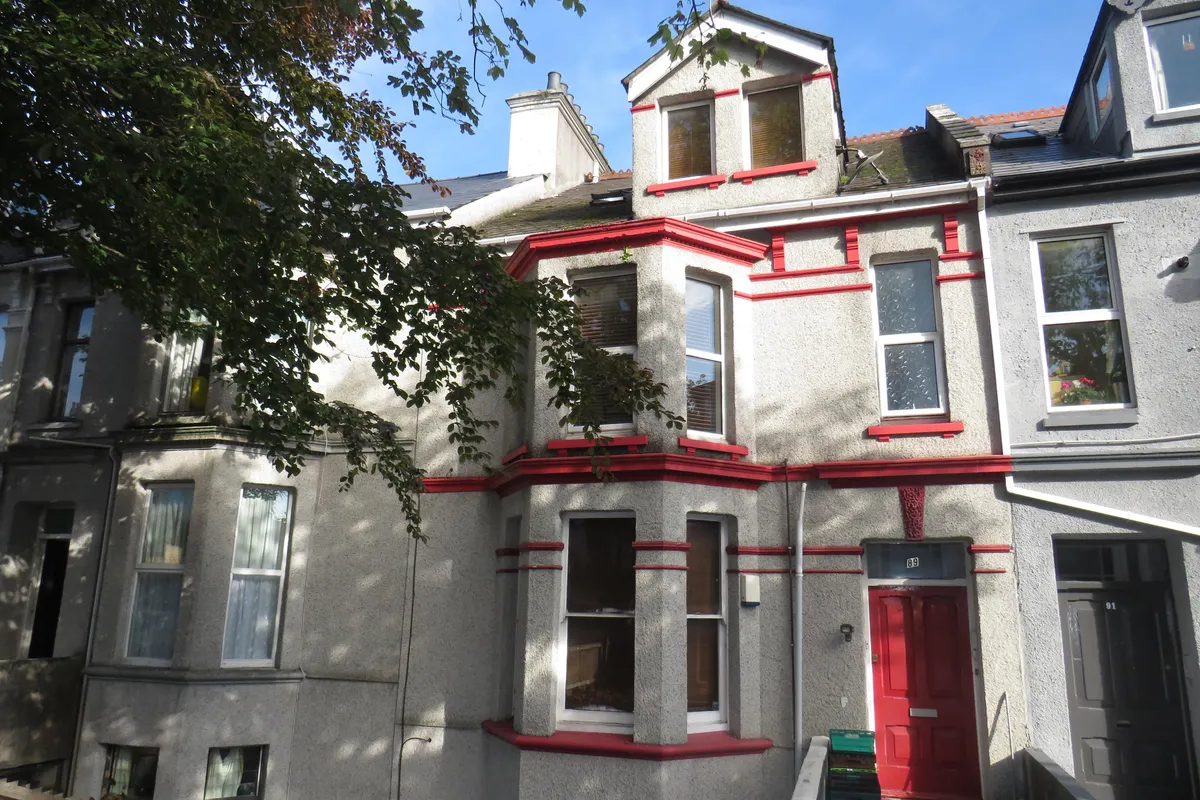 Flat Alexandra Road in Plymouth