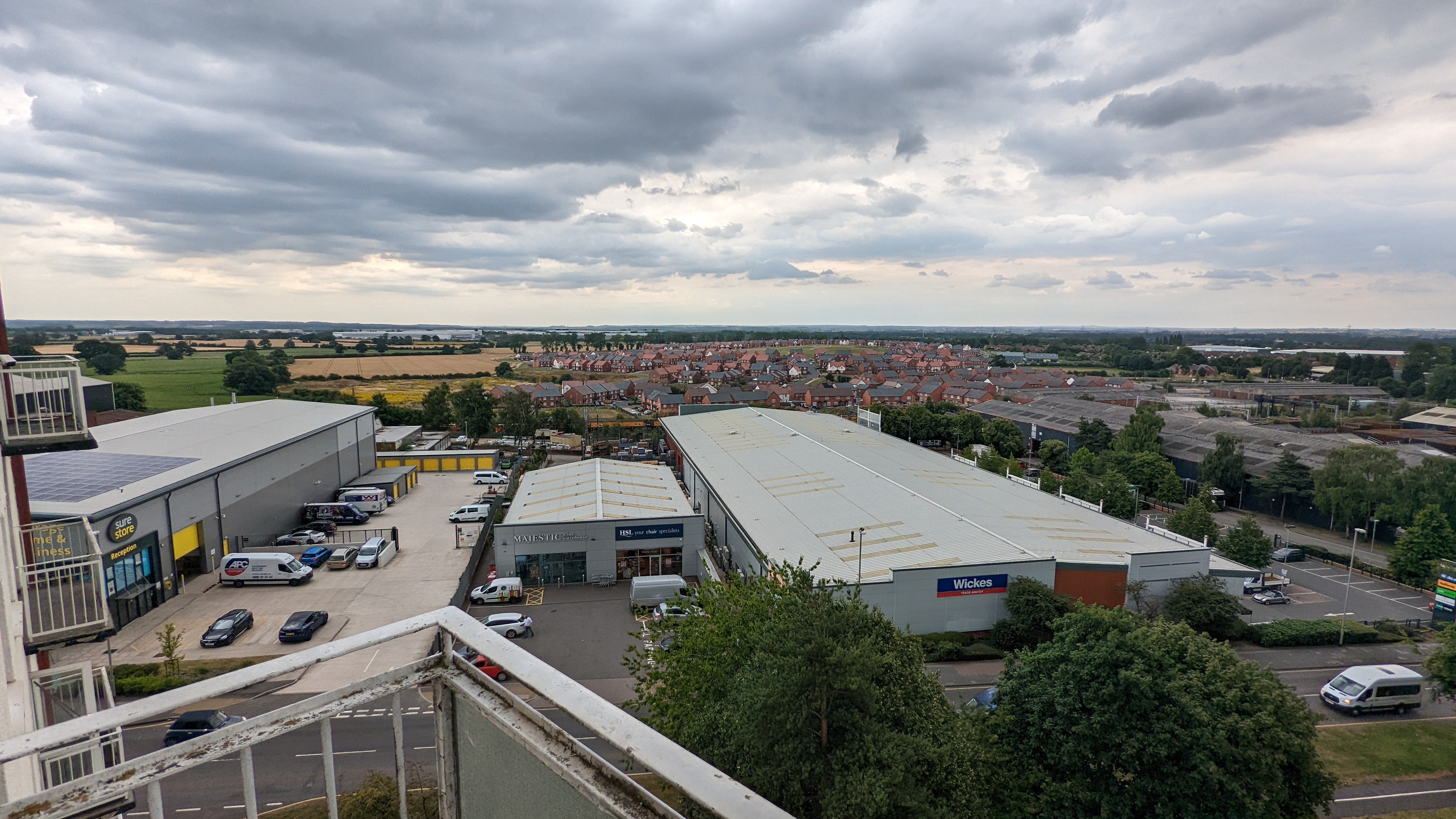 Flat Heather Close in Lichfield