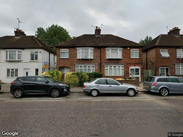 Room St Albans Road in Watford