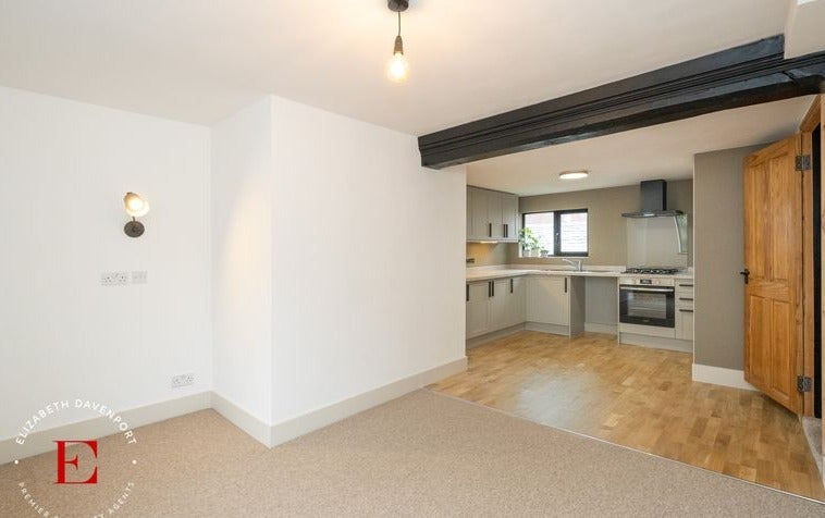 Flat Daventry Road in Rugby
