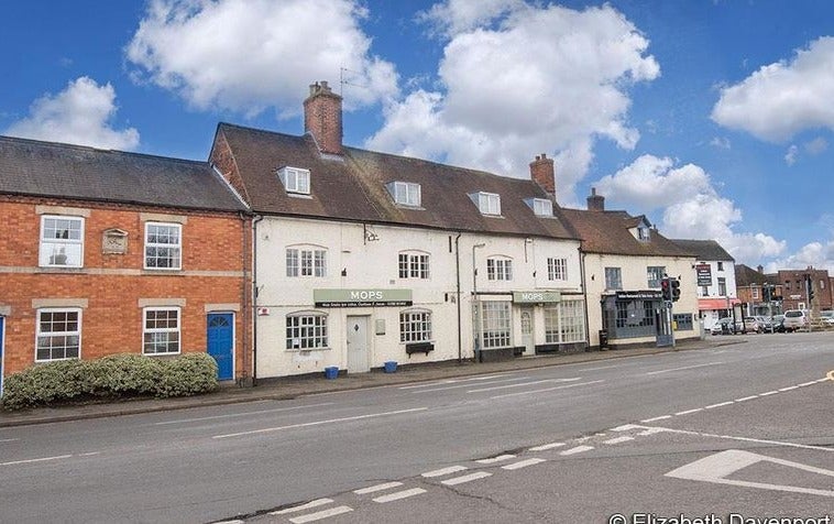 Flat Daventry Road in Rugby