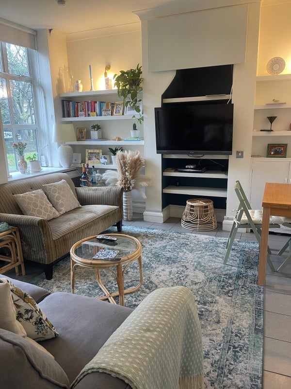 Flat Britannia Row in Greater London
