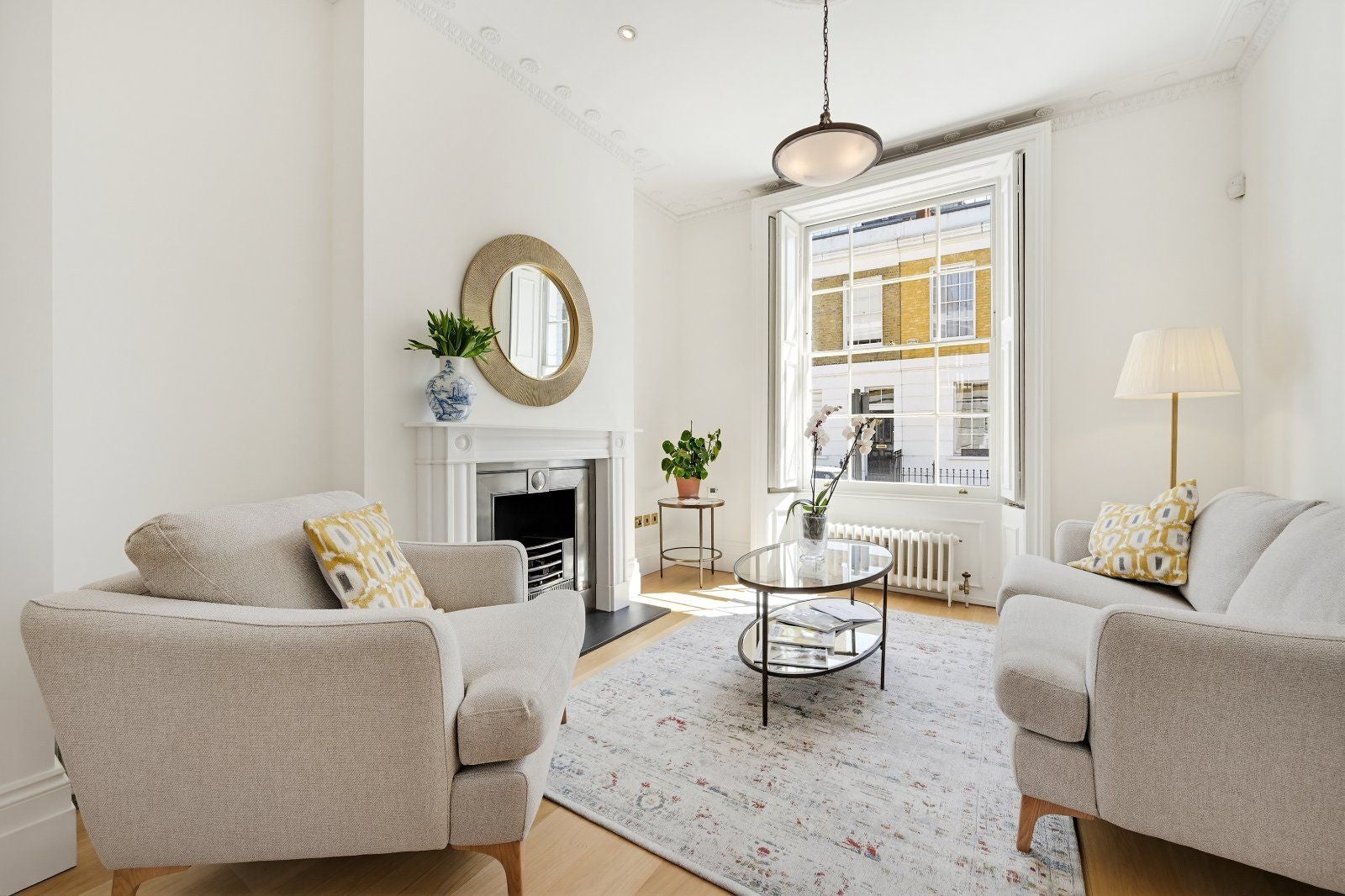 House Coulson Street in Greater London
