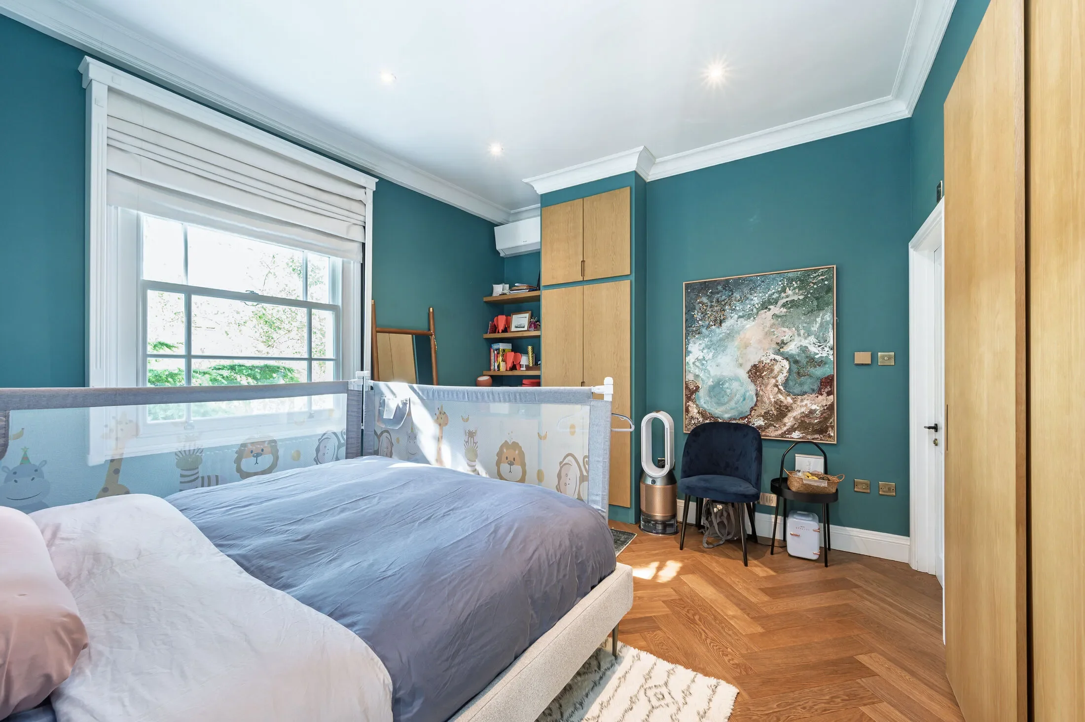 House Belsize Road in Greater London