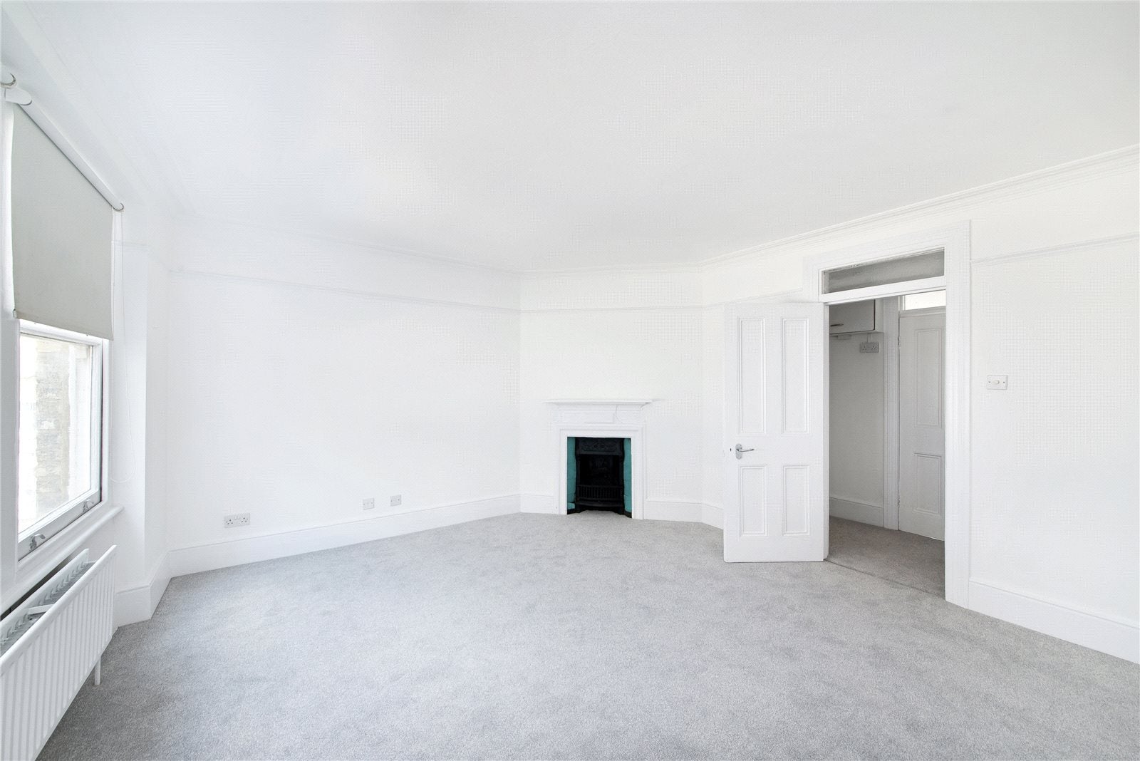 Flat Long Acre in City of Westminster
