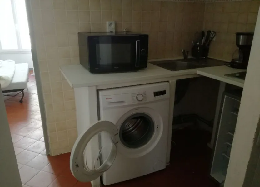 Flat Rue Bachalas in Nîmes