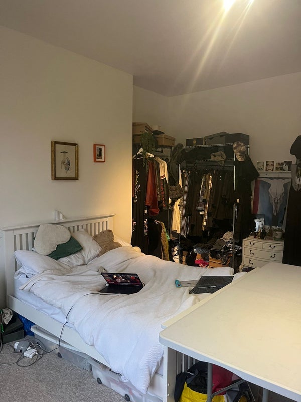 Room All Saints Road in Bristol