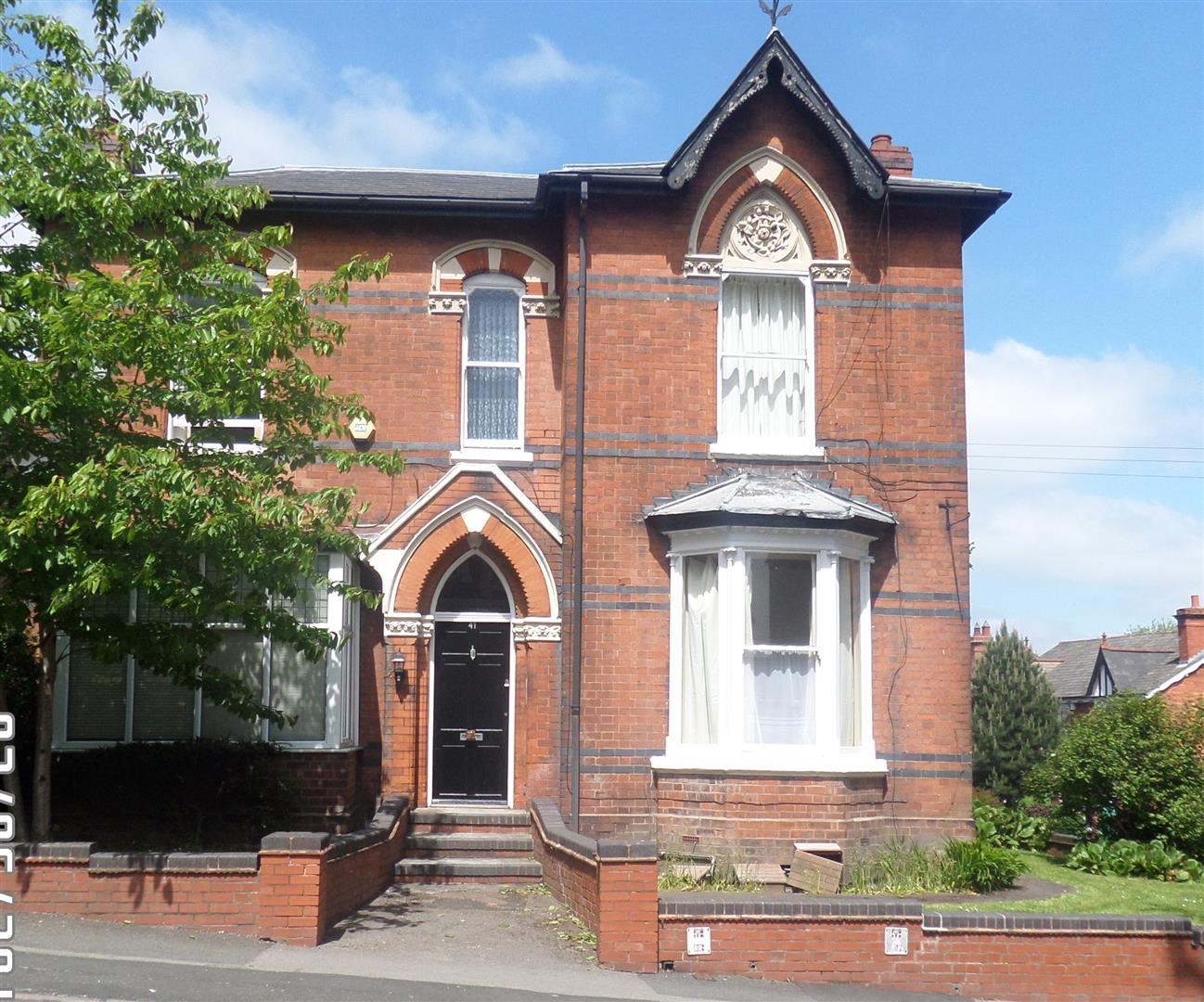 Flat Lysways Street in Walsall
