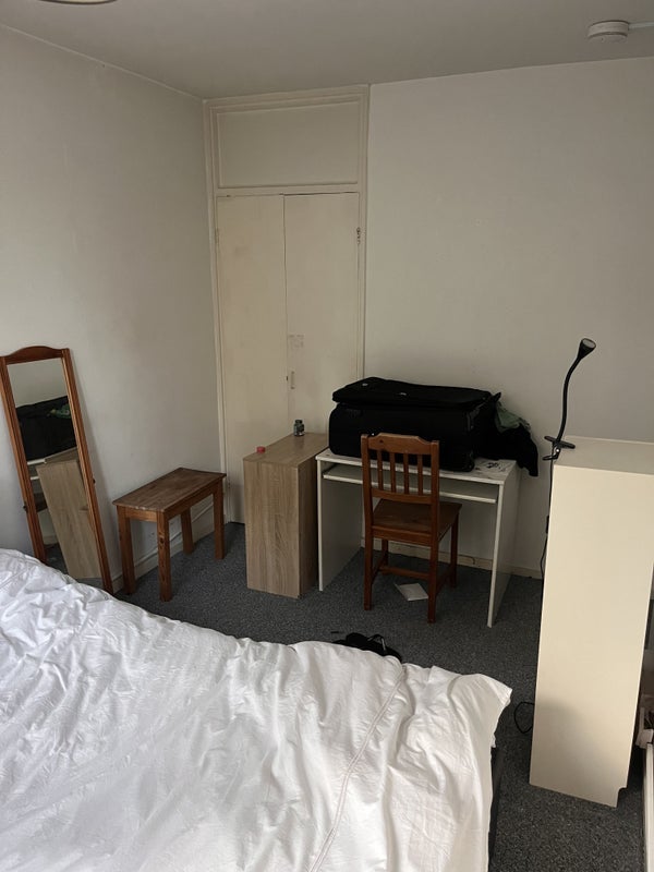 Room Clarence Gardens in Greater London