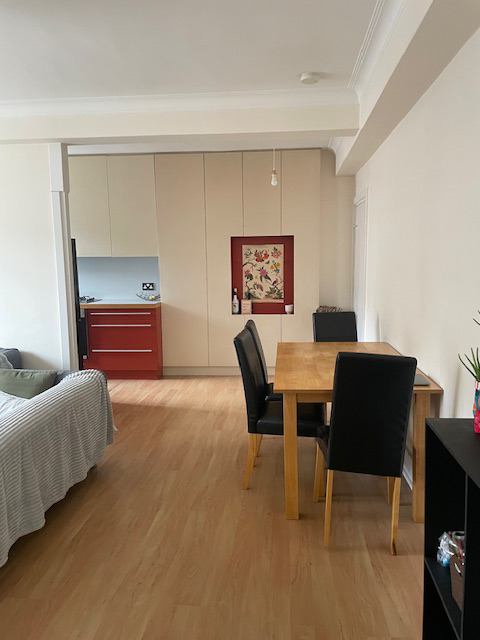 Flat Streatham Hill in Greater London