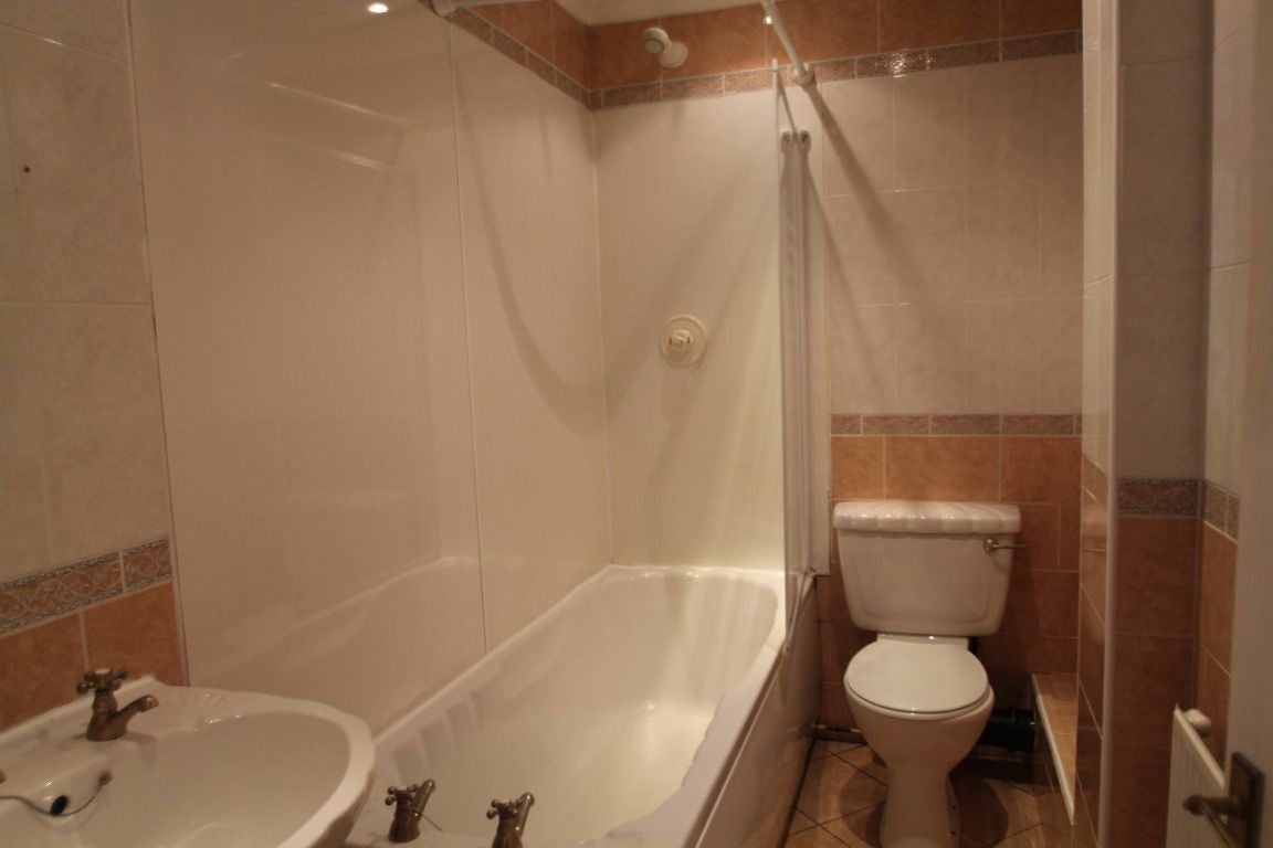 Flat Arthurstone Terrace in Dundee