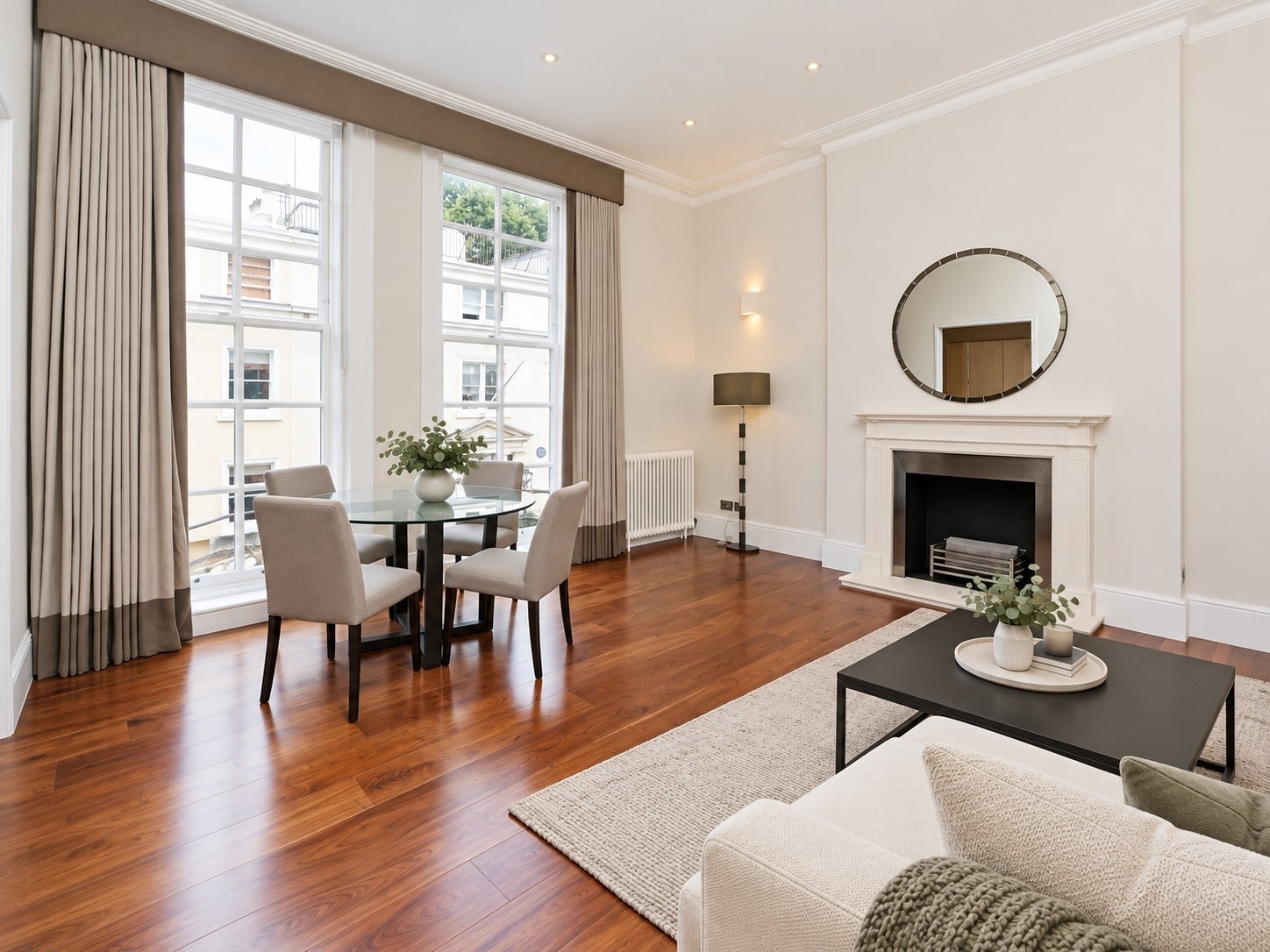 Flat Hyde Park Gate in Greater London