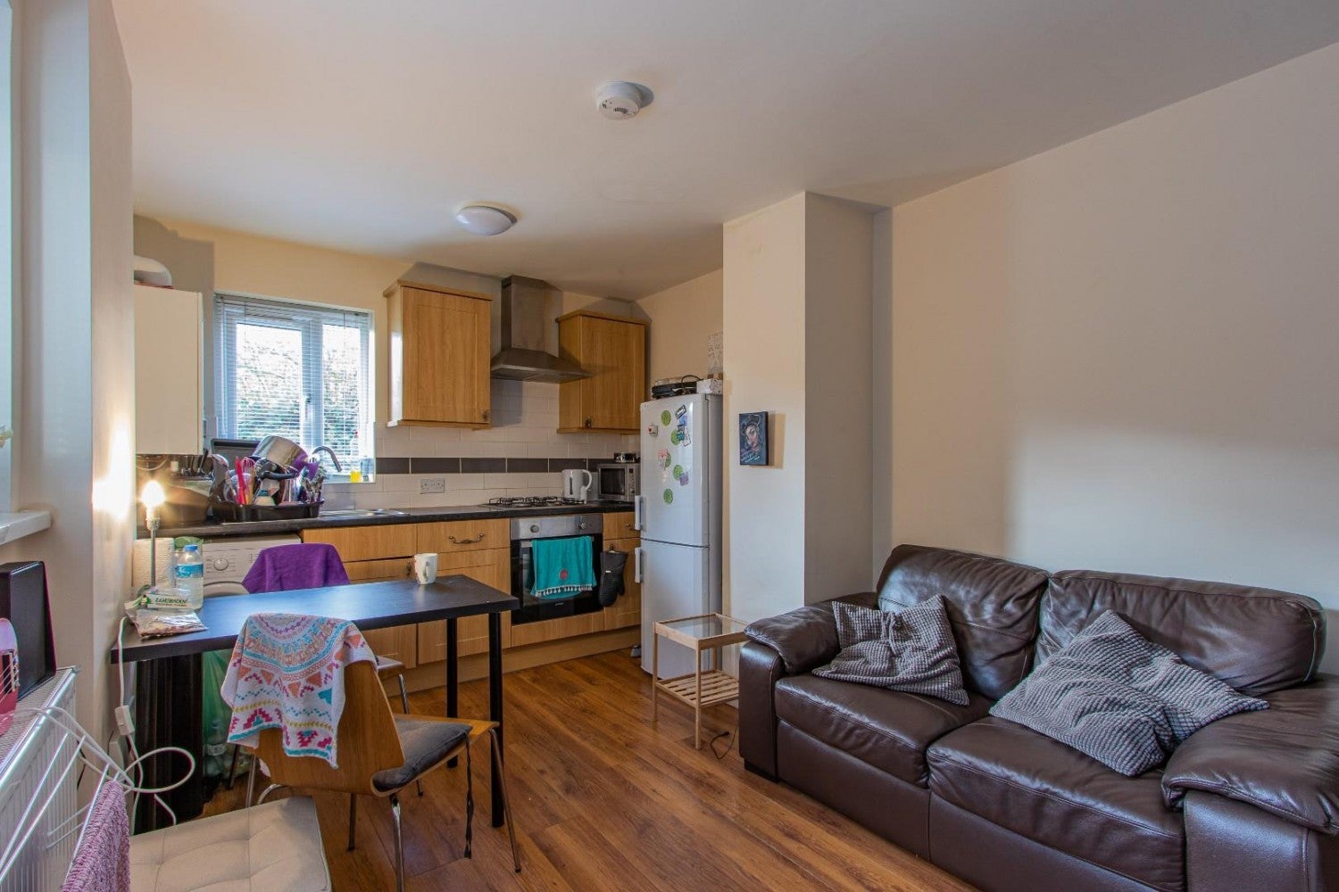 Flat Richmond Crescent in Cardiff