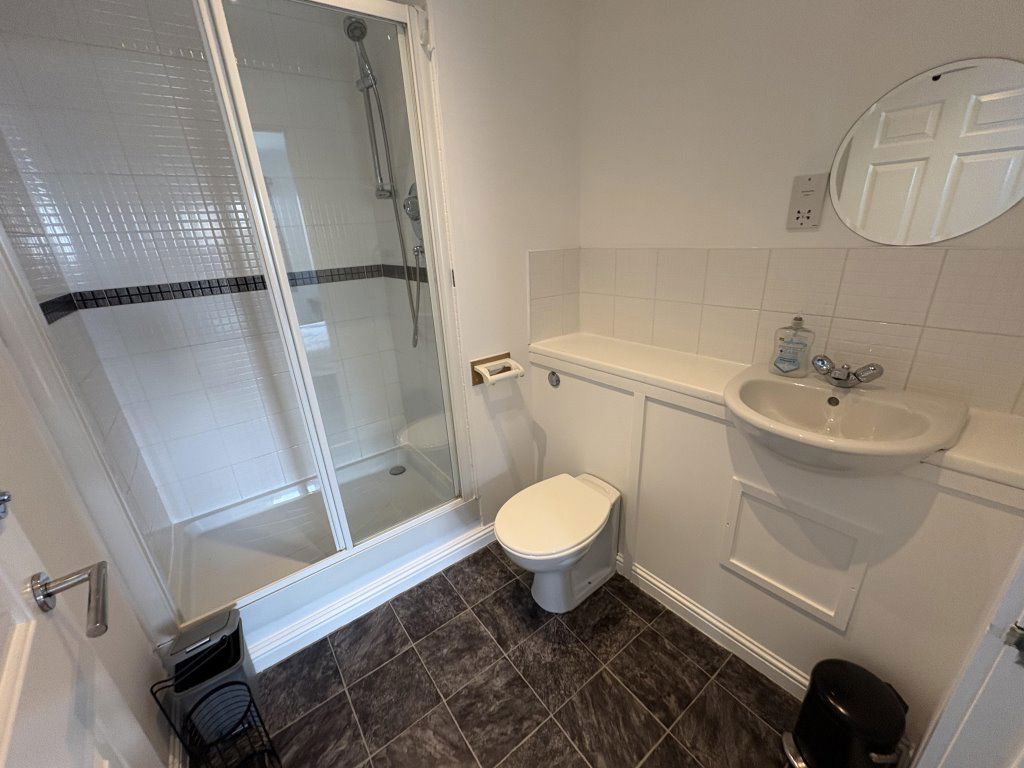 Room Carmichael Court in Dundee