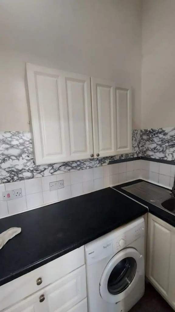 Flat Walmersley Road in Bury