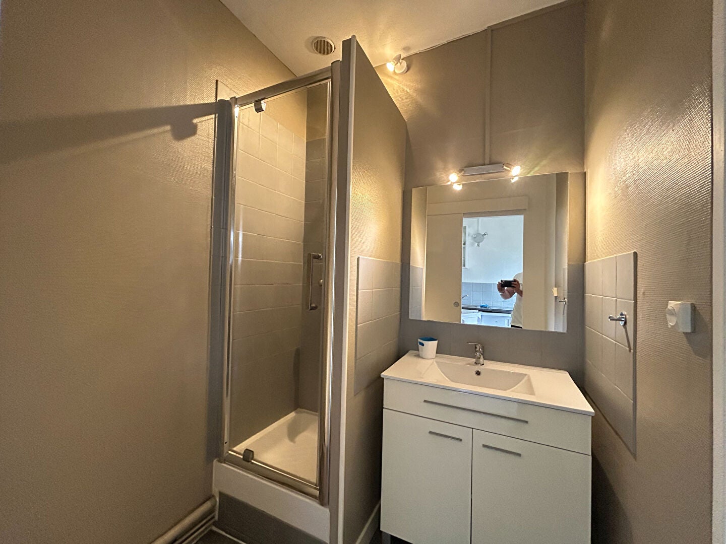 Flat Rue Chabaud in Reims