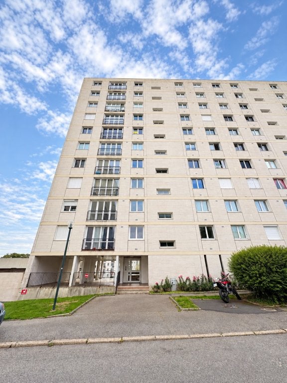 Flat Rue André Maurois in Maromme