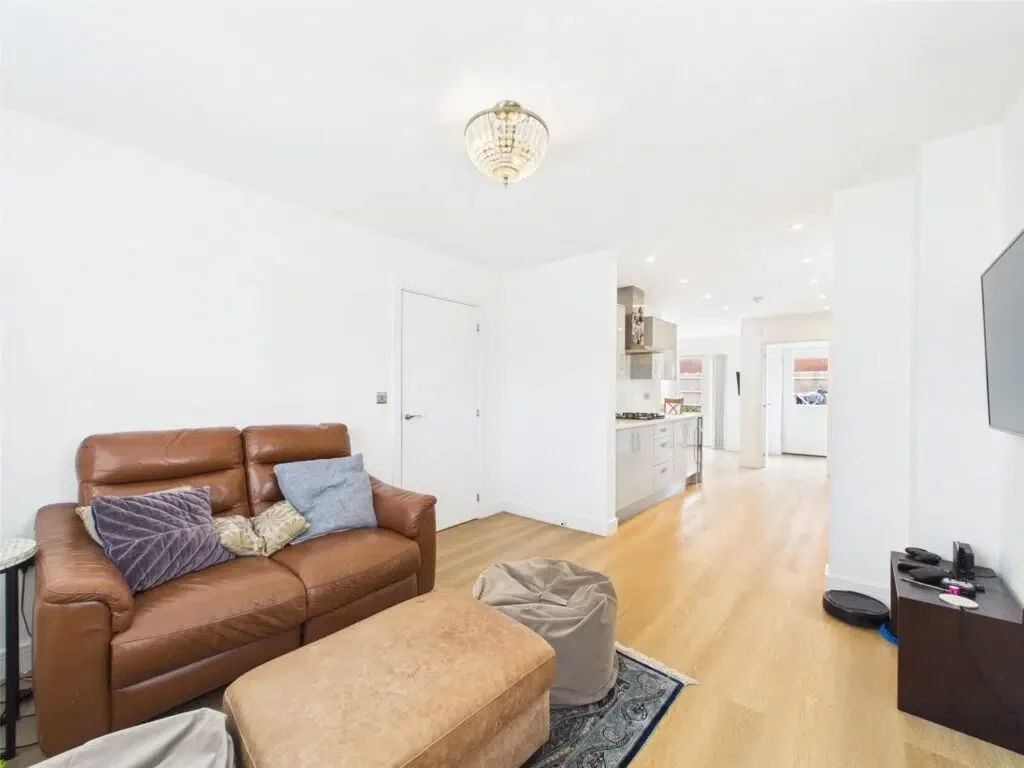 House Warrener Close in Tewkesbury