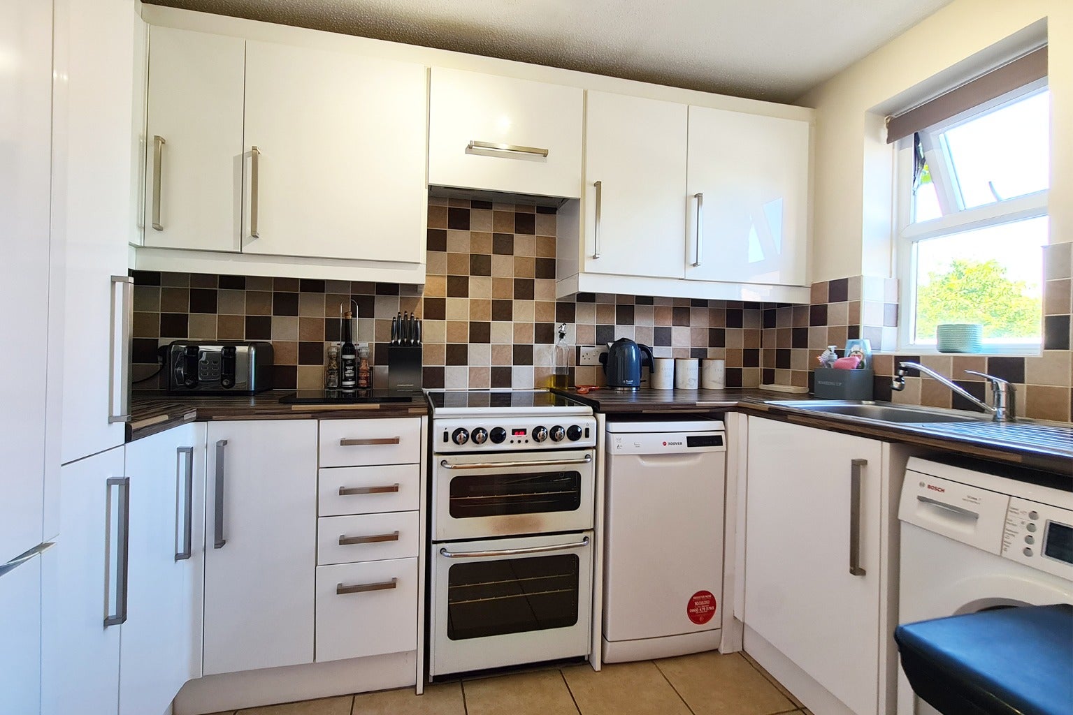 House Chisbury Close in Winkfield