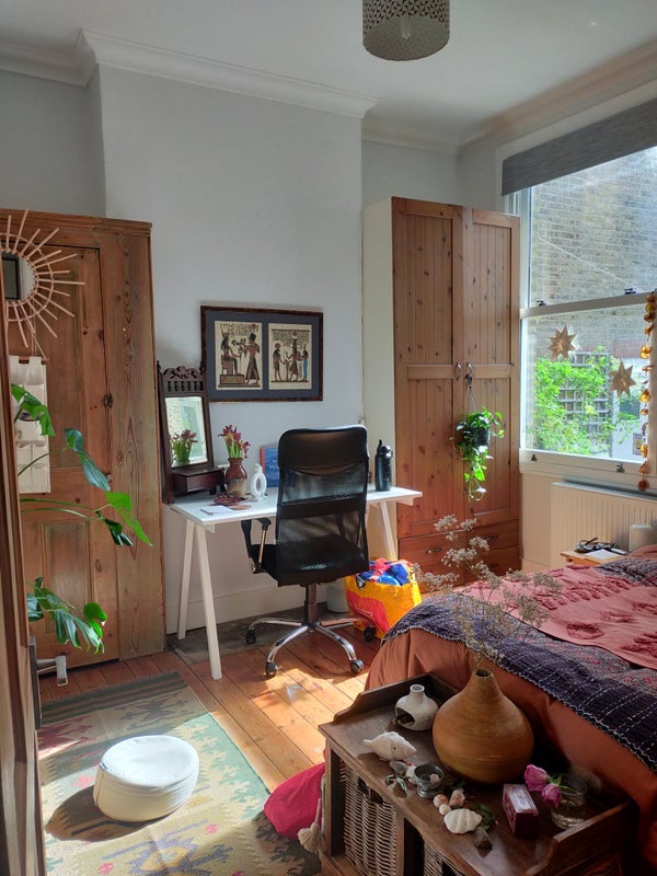 Room Princess May Road in Greater London