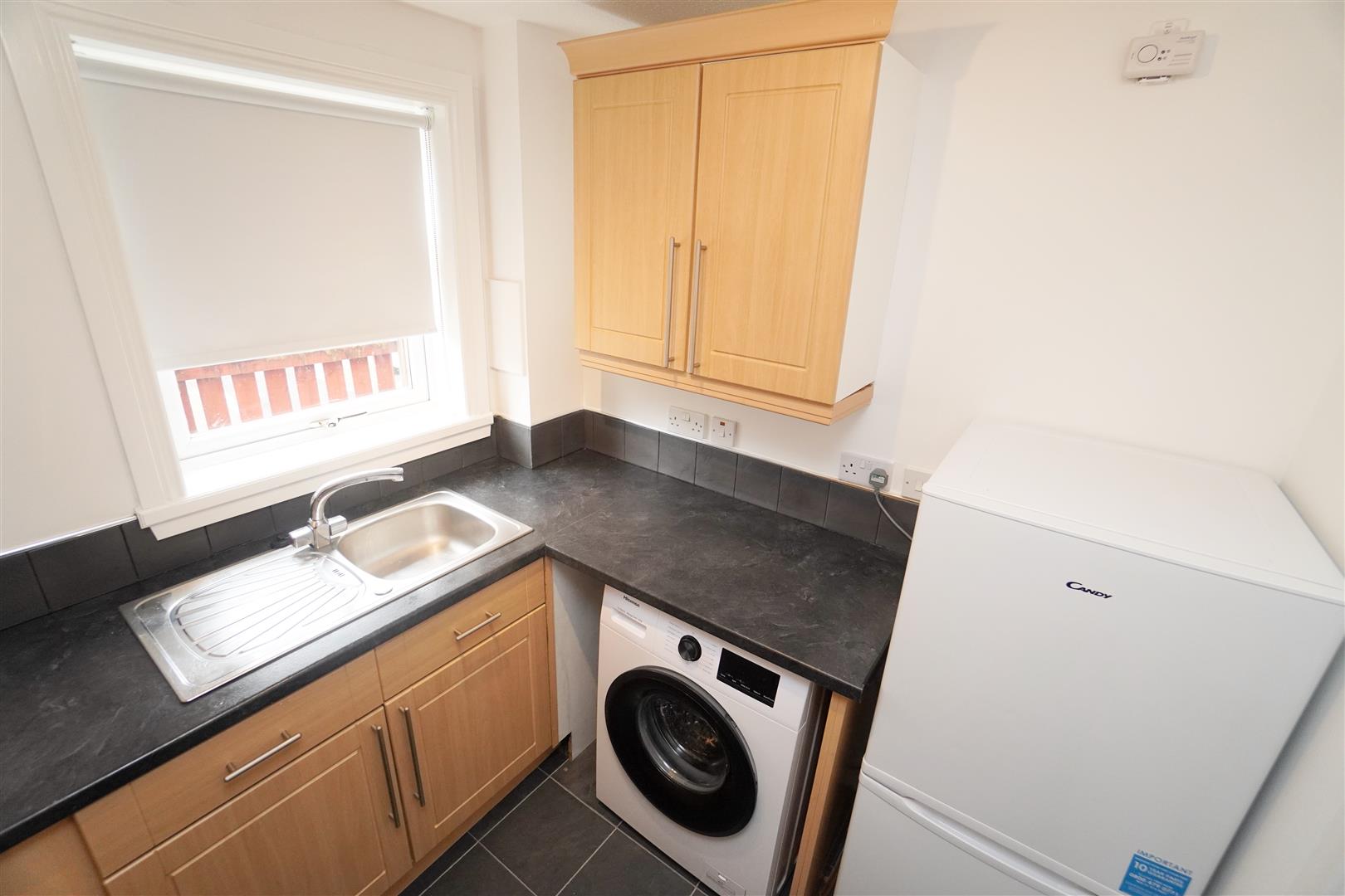 Flat New Lairdsland Road in Kirkintilloch