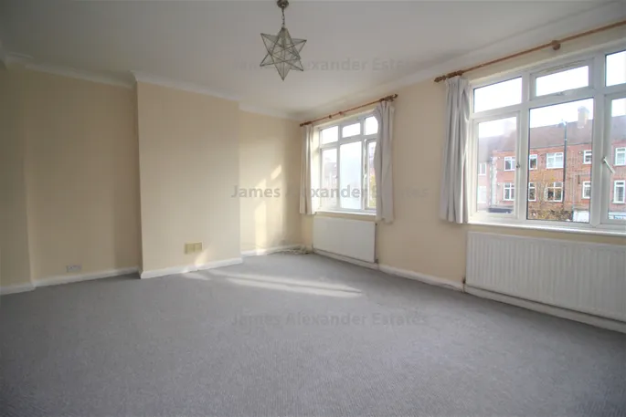Flat Joel Street in Greater London