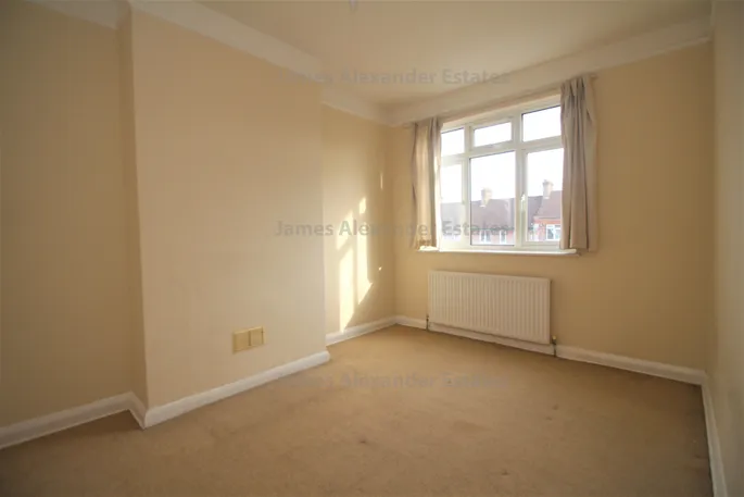 Flat Joel Street in Greater London