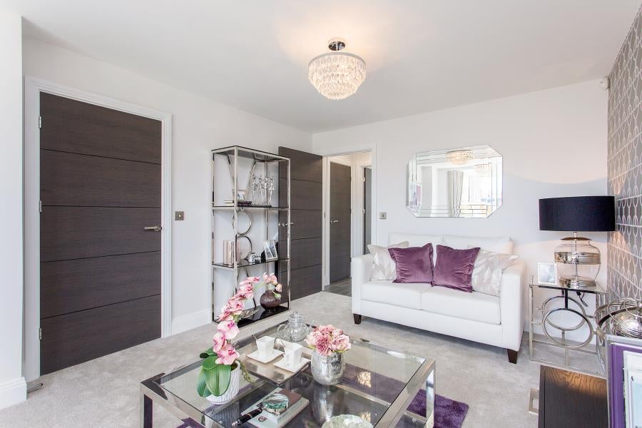 Flat Carew Road in Greater London