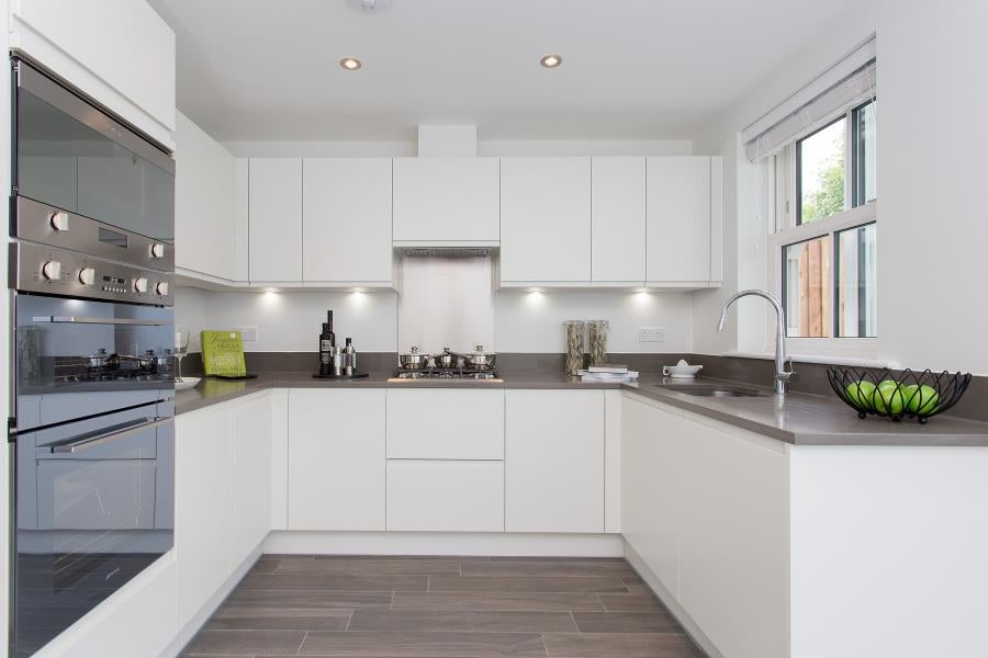 Flat Carew Road in Greater London