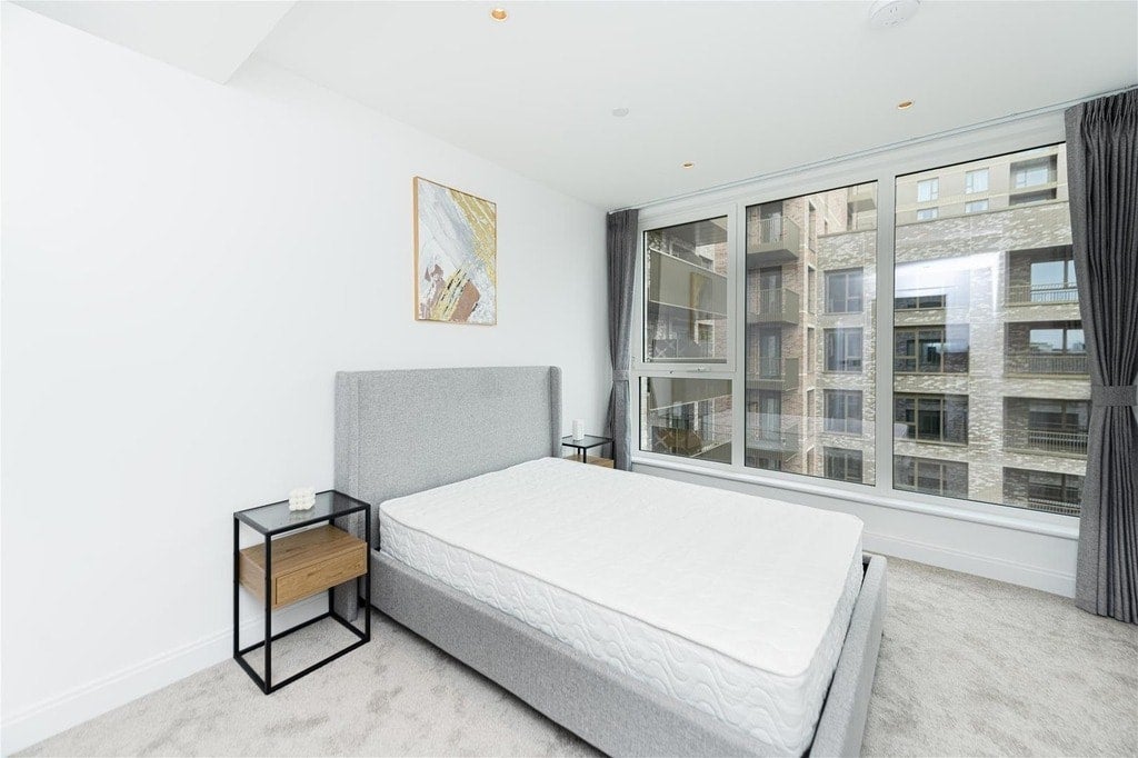 Flat Montford Place in Greater London