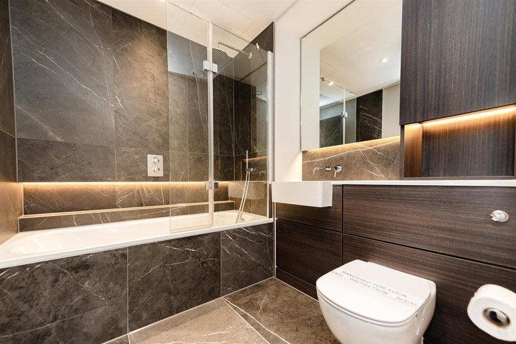 Flat Montford Place in Greater London