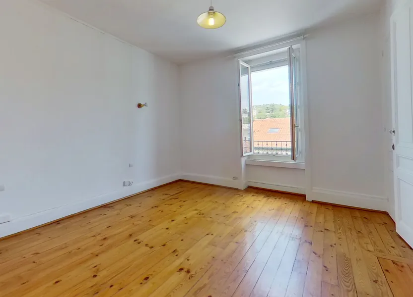 Appartement Boulevard Émile Zola à Oullins-Pierre-Bénite