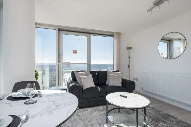Flat Witan Gate in Milton Keynes