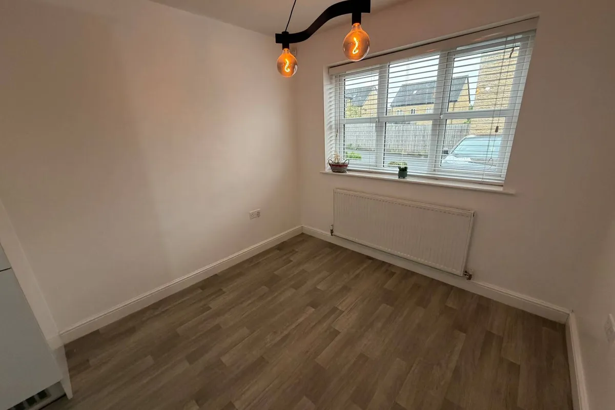 House Lady Royd Close in Bradford
