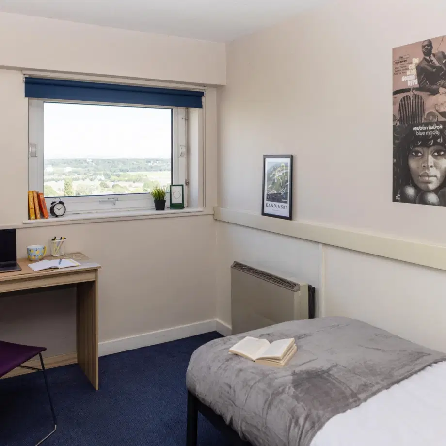 Flat Meyrick Road in Salford