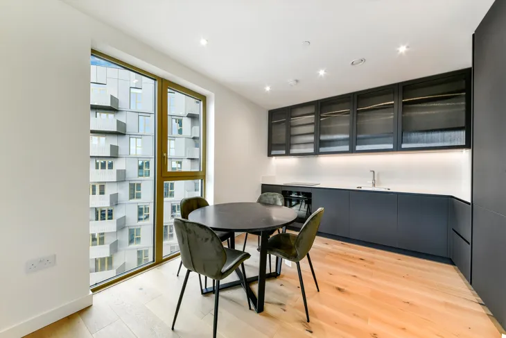 Flat Ashley Road in Greater London