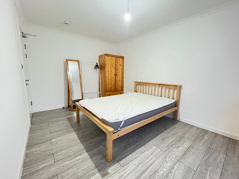Room Willingdon Road in Greater London