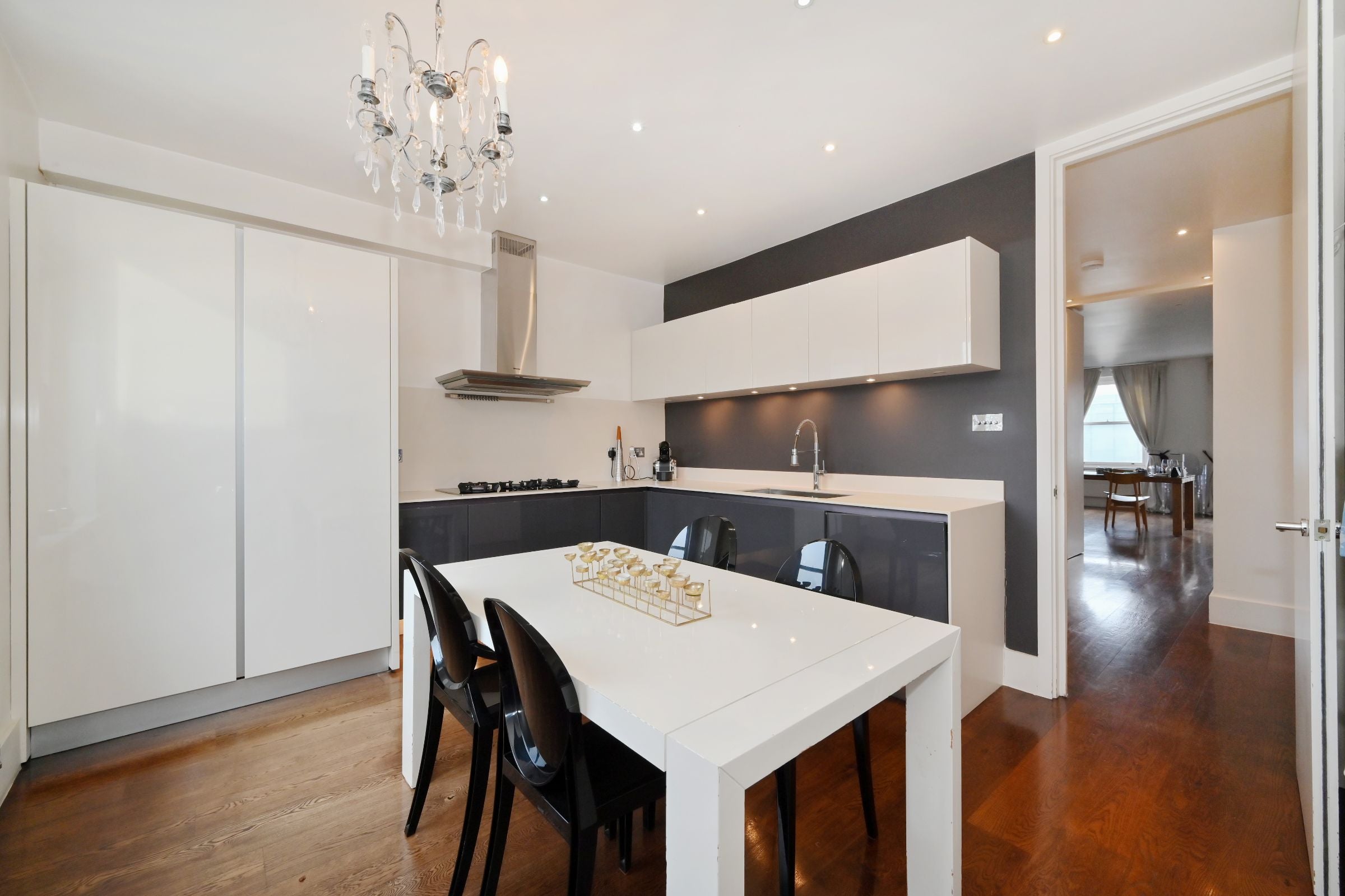 Flat Queen's Gate in Greater London