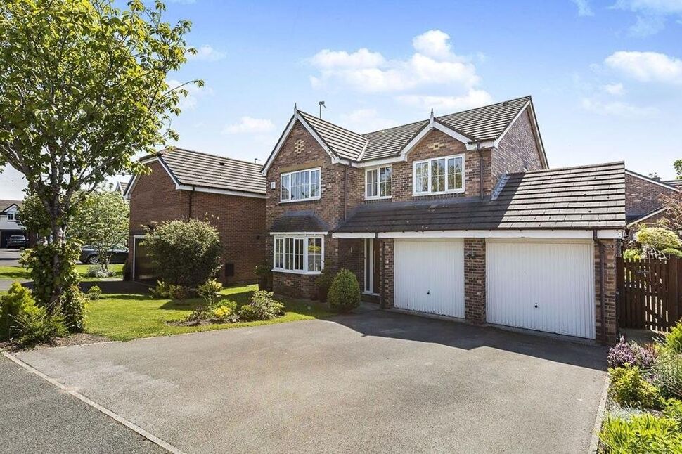 House Ashfield Rise in Claughton
