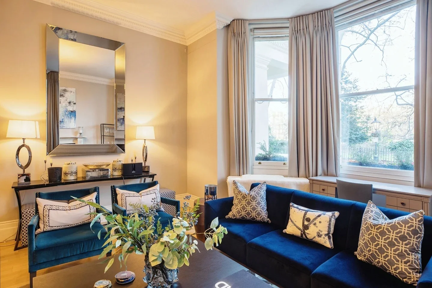 Flat Stanhope Gardens in Greater London