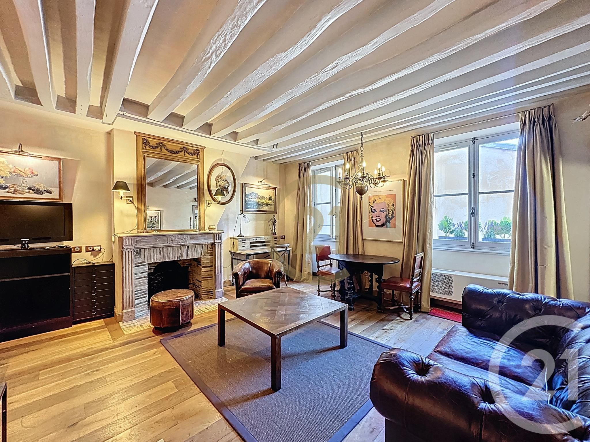 Flat Rue André Chénier in Versailles