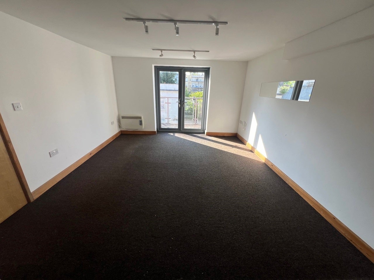 Flat Argyle Road in Bristol