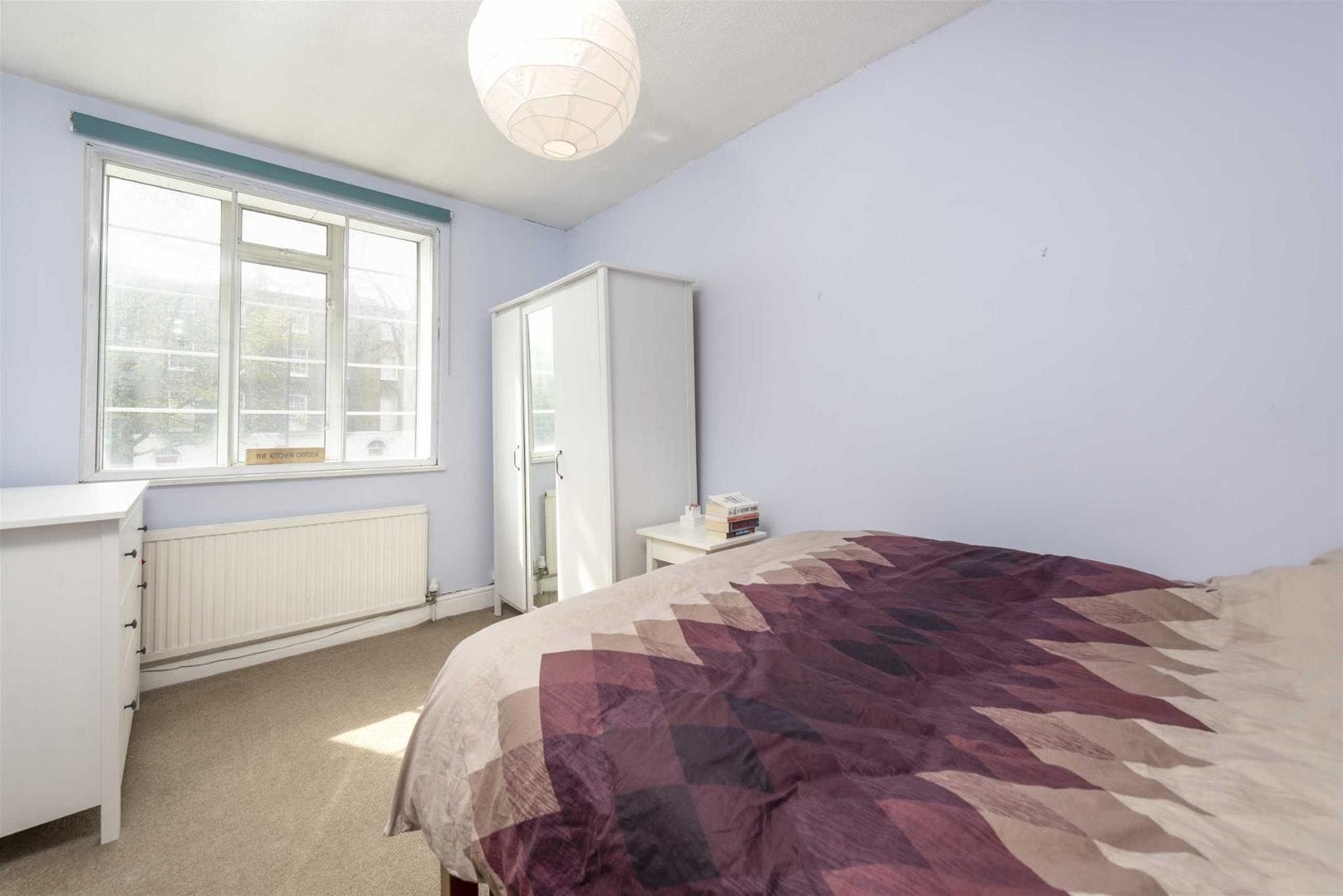 Flat Pentonville Road in Greater London