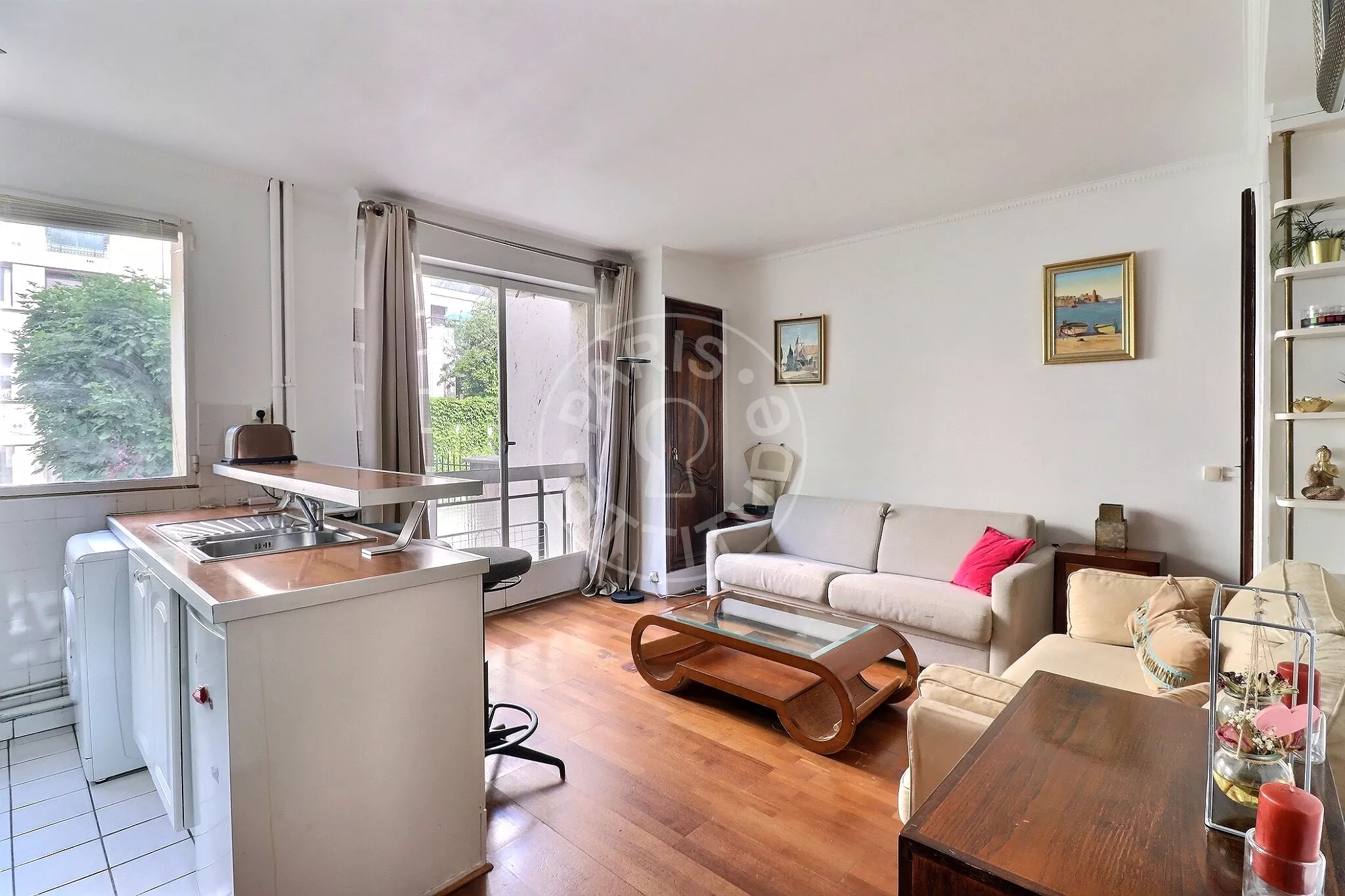 Flat Rue de la Faisanderie in Paris